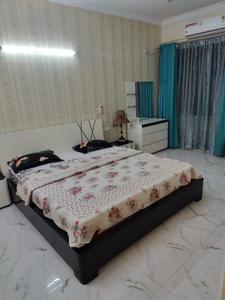 Bedroom Image of 8000 Sq.ft 7 BHK Apartment / Flat for rent in Cooke Town Bengaluru for Rs. 320000