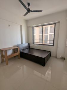 Bedroom Image of 1010 Sq.ft 2 BHK Apartment / Flat for rent in Pacifica Reflections, Vaishno Devi Circle Ahmedabad for Rs. 21000