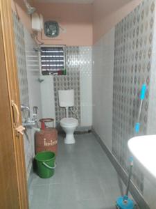 Bathroom Image of 950 Sq.ft 2 BHK Apartment / Flat for rent in Nagerbazar Kolkata for Rs. 21000