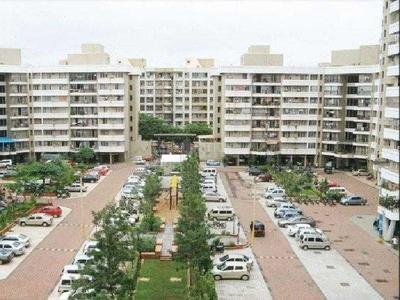 Image of 816 Sq.ft 2 BHK Apartment / Flat for rent in Evershine Millennium Paradise, Kandivali East, Mumbai for Rs. 60000