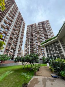 Image of 900 Sq.ft 2 BHK Apartment / Flat for sale in VTP Beaumonde Building T2, Manjari Khurd, Pune for Rs. 8000000