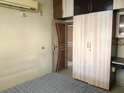 Bedroom Image of 1350 Sq.ft 2 BHK Apartment / Flat for rent in Maninagar Ahmedabad for Rs. 13500