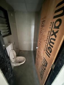 Bathroom Image of 500 Sq.ft 2 BHK Apartment / Flat for rent in Paldi Ahmedabad for Rs. 22000