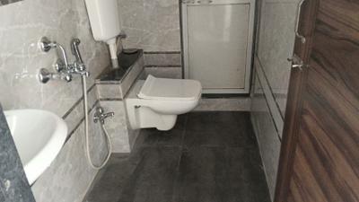 Bathroom Image of 800 Sq.ft 1 BHK Apartment / Flat for rent in Om Paraiso, Mothi Desai Gaon Thane for Rs. 13500