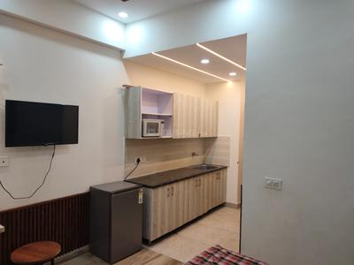 Kitchen Image of 435 Sq.ft 1 RK Studio for rent in Paramount Golfforeste Oak &amp; Pine, Surajpur Greater Noida for Rs. 17000