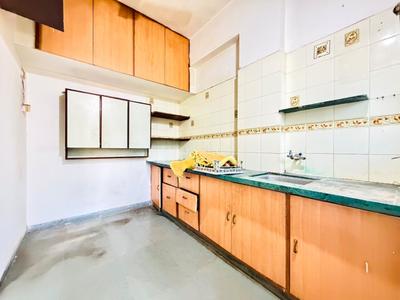 Kitchen Image of 900 Sq.ft 1 BHK Apartment / Flat for rent in Satellite Ahmedabad for Rs. 16000