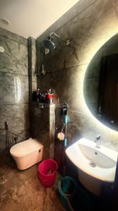 Bathroom Image of 510 Sq.ft 2 BHK Apartment / Flat for rent in Hastsal New Delhi for Rs. 26000