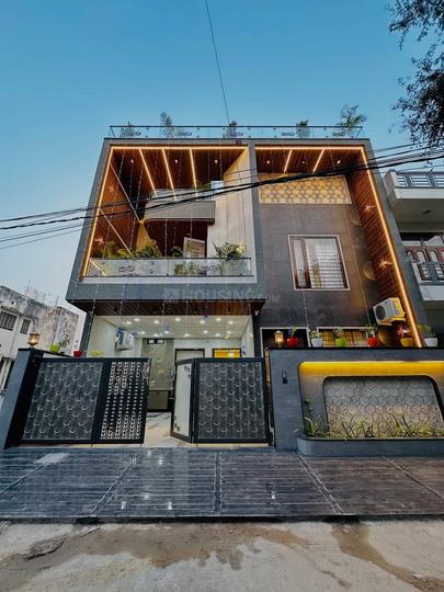 5 BHK Villa Main Image 1