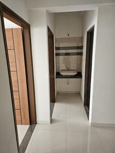 Image of 1800 Sq.ft 3 BHK Apartment / Flat for rent in Yogeshwar Karnavati Paradise, New Maninagar, Ahmedabad for Rs. 19000