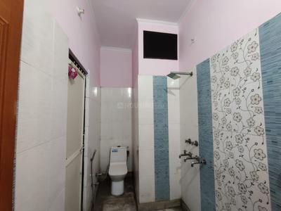Bathroom Image of 886 Sq.ft 2 BHK Builder Floor for rent in Devpuri Meerut for Rs. 10000