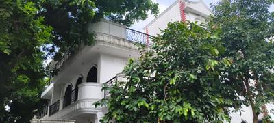 Image of 4500 Sq.ft 8 BHK Independent House for sale in Omaxe NRI City, Omega II, Greater Noida for Rs. 50000000