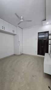 Bedroom Image of 1350 Sq.ft 4 BHK Duplex for sale in Paschim Vihar New Delhi for Rs. 50000000