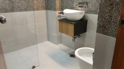 Bathroom Image of 550 Sq.ft 1 BHK Apartment / Flat for sale in Premium Kings Residency, Rajpur Dehradun for Rs. 6800000