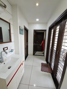 Bathroom Image of 3210 Sq.ft 4 BHK Penthouse for sale in Manjalpur Vadodara for Rs. 16000000