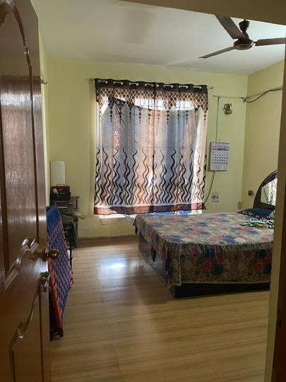 Narendra Redmond Square Bedroom 1