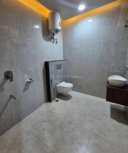 Bathroom Image of 2000 Sq.ft 3 BHK Apartment / Flat for rent in Raja Park Jaipur for Rs. 45000