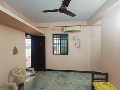Hall Image of 650 Sq.ft 2 BHK Apartment / Flat for rent in Egmore Chennai for Rs. 25000
