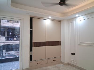 Bedroom Image of 1350 Sq.ft 3 BHK Builder Floor for sale in Paschim Vihar New Delhi for Rs. 27500000
