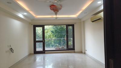 Living Room Image of 2000 Sq.ft 3 BHK Builder Floor for rent in Kalkaji New Delhi for Rs. 100000