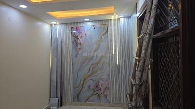 Bedroom Image of 1106 Sq.ft 3 BHK Builder Floor for sale in Laxmi Nagar New Delhi for Rs. 8600000