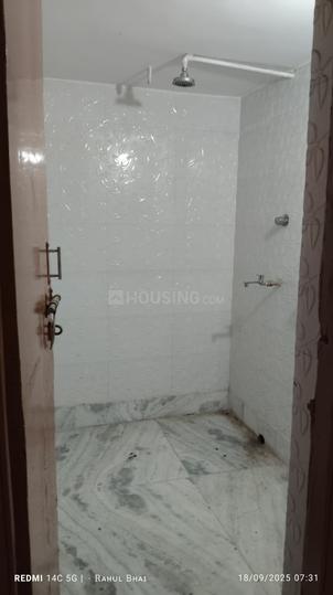 Navaratan Bedroom 1