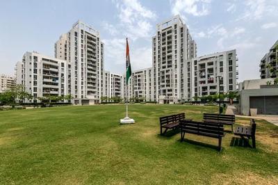 Building Image of 1080 Sq.ft 2 BHK Apartment / Flat for sale in Vatika Lifestyle Homes, Sector 83 Gurgaon for Rs. 13000000