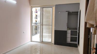 Bedroom Image of 1261 Sq.ft 3 BHK Apartment / Flat for sale in Prateek Grand City, Siddharth Vihar Ghaziabad for Rs. 15500000