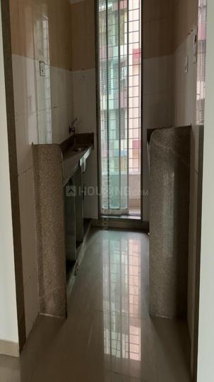 Crown Imperial Tower Main Image 1