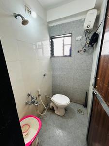 Bathroom Image of 1007 Sq.ft 3 BHK Apartment / Flat for sale in Makarpura Vadodara for Rs. 4100000