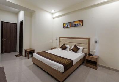 Bedroom Image of COMFORT AND STAY PG  in Sector 48, Gurgaon