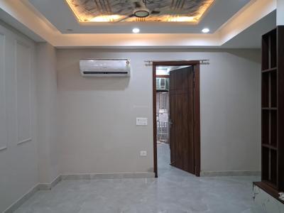 Living Room Image of 1450 Sq.ft 3 BHK Apartment / Flat for sale in Sector 73 Noida for Rs. 6000000