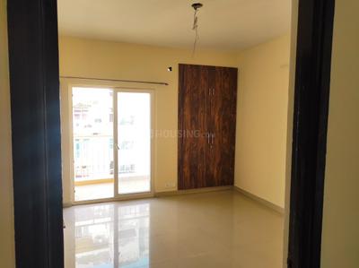 Bedroom Image of 1070 Sq.ft 2 BHK Apartment / Flat for rent in Paramount Emotions, Noida Extension Greater Noida for Rs. 22000