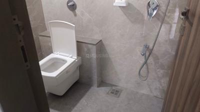 Image of 1000 Sq.ft 2 BHK Apartment / Flat for rent in Oxy Beaumonde, Viman Nagar, Pune for Rs. 55000