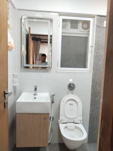 Bathroom Image of 958 Sq.ft 3 BHK Apartment / Flat for sale in Romell Serene, Borivali West Mumbai for Rs. 29900000