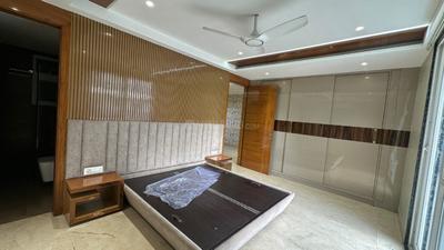 Bedroom Image of 2700 Sq.ft 3 BHK Builder Floor for rent in BPTP Amstoria , Sector 102 Gurgaon for Rs. 62000