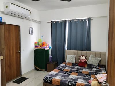 Bedroom Image of 1215 Sq.ft 2 BHK Apartment / Flat for sale in Tragad Ahmedabad for Rs. 6100000