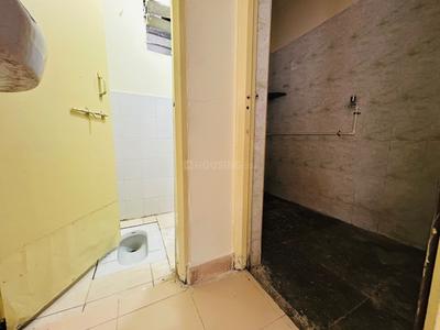 Bathroom Image of 700 Sq.ft 1.5 BHK Apartment / Flat for sale in Anand Nagar, Sinhagad Road Pune for Rs. 6500000