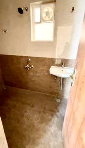 Bathroom Image of 969 Sq.ft 3 BHK Apartment / Flat for rent in Alta, Thaiyur Chennai for Rs. 35000