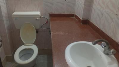 Image of 2450 Sq.ft 4 BHK Apartment / Flat for rent in Management Apartments, Sector 5 Dwarka, New Delhi for Rs. 55000