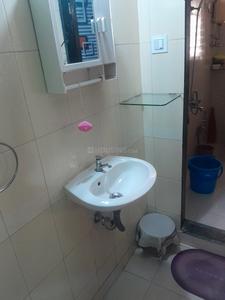 Bathroom Image of Shobha Pillai PG in Santacruz West, Mumbai