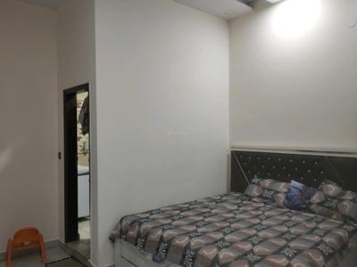 Bedroom Image of 1800 Sq.ft 4 BHK Builder Floor for sale in Tri Nagar New Delhi for Rs. 16500000
