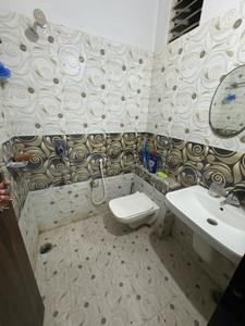 Bathroom Image of 800 Sq.ft 3 BHK Independent House for rent in Bhawrasla Indore for Rs. 18000