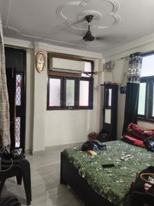 Bedroom Image of 700 Sq.ft 2 BHK Builder Floor for sale in Pul Prahlad Pur New Delhi for Rs. 3600000
