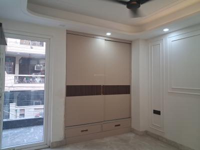 Bedroom Image of 1350 Sq.ft 3 BHK Builder Floor for sale in Paschim Vihar New Delhi for Rs. 27000000