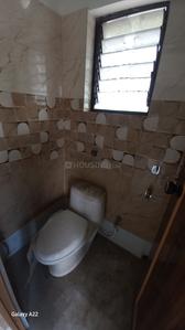 Bathroom Image of 923 Sq.ft 3 BHK Apartment / Flat for sale in Beliaghata Kolkata for Rs. 6500000