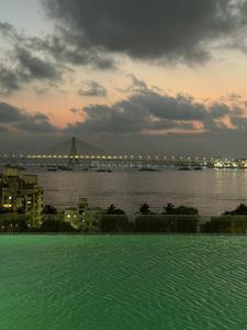 Image of 684 Sq.ft 2 BHK Apartment / Flat for sale in Rathod Ratan Address, Prabhadevi, Mumbai for Rs. 35500000
