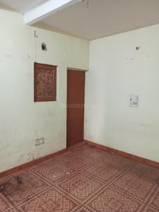 Bedroom Image of 550 Sq.ft 2 BHK Builder Floor for sale in Dilshad Garden New Delhi for Rs. 5200000