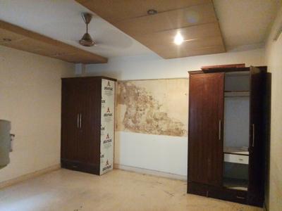 Bedroom Image of 1500 Sq.ft 3 BHK Builder Floor for rent in Bali Nagar New Delhi for Rs. 50000
