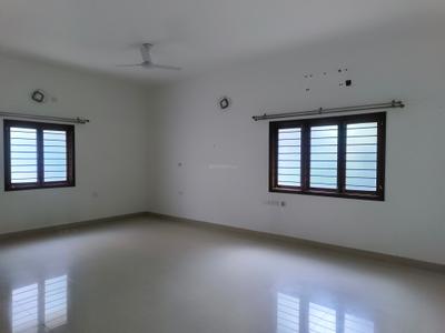 Bedroom Image of 4200 Sq.ft 4 BHK Independent House for rent in Sanjaynagar Bengaluru for Rs. 300000