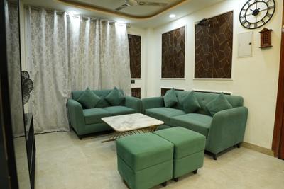 Hall Image of 1050 Sq.ft 2 BHK Apartment / Flat for sale in Sector 102 Noida for Rs. 5500000